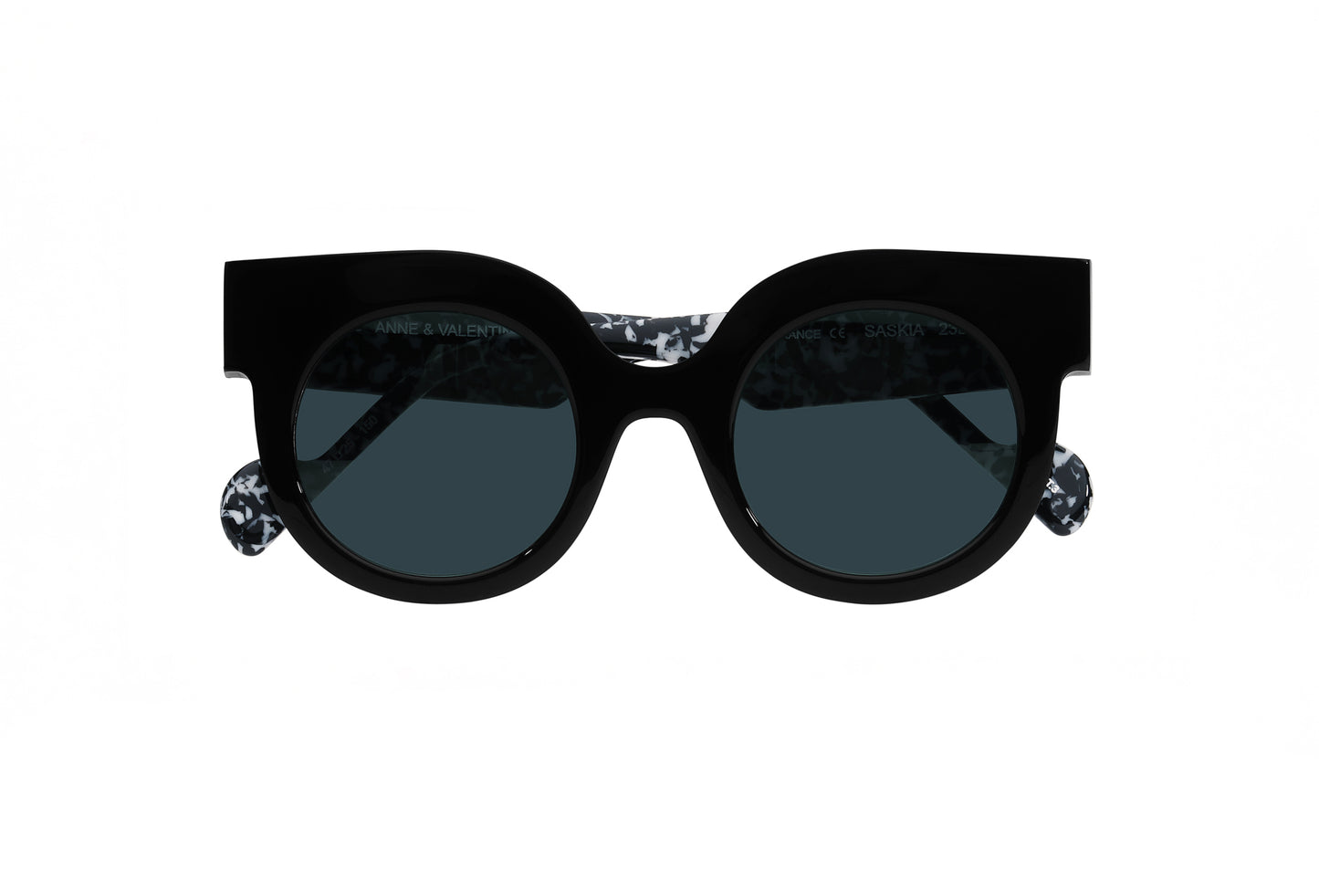 ANNE & VALENTIN SASKIA